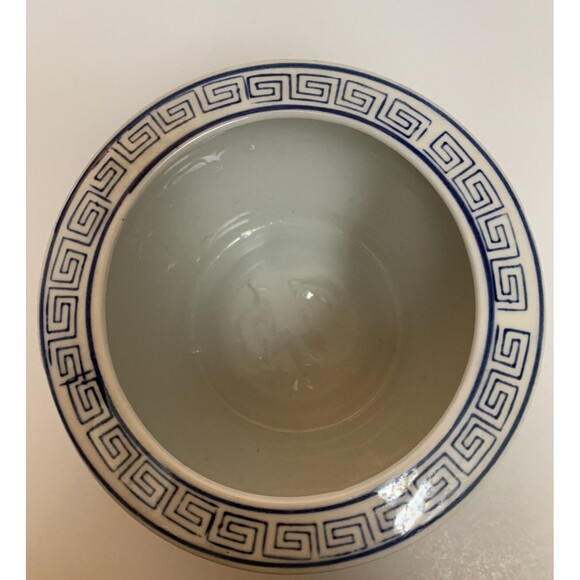 Vtg Small Cobalt  Blue and White Porcelain Planter Birds & Floral Chinoiserie 4” - Picture 4 of 7